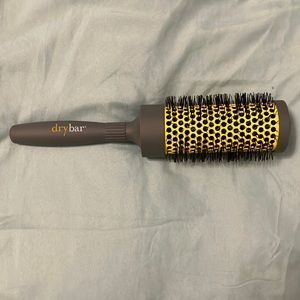 Drybar "Full Pint" Medium Round Ceramic Brush